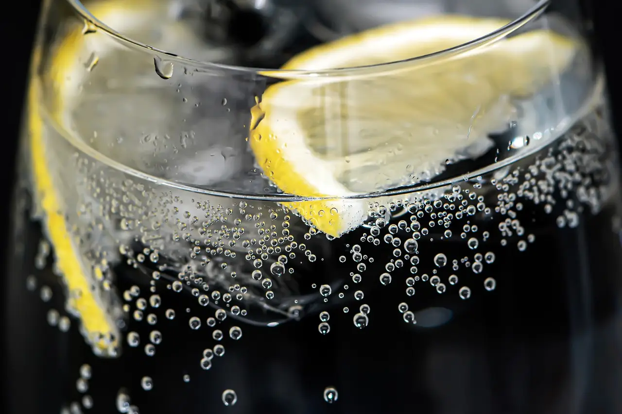 Bevanda naturale da bere ogni sera: ecco come sgonfiare la pancia in 3 giorni Bevanda naturale da bere ogni sera: ecco come sgonfiare la pancia in 3 giorni