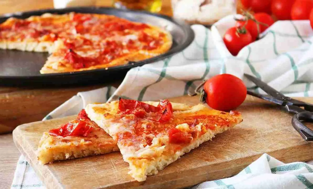 Mai mangiare questo alimento a cena: è la prima causa di gonfiore addominale Mai mangiare questo alimento a cena: è la prima causa di gonfiore addominale