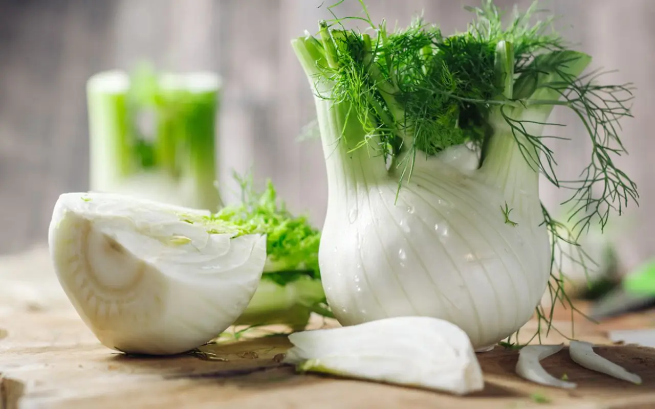 Digestione lenta e pancia gonfia? Ecco i 3 infusi più efficaci secondo gli esperti Digestione lenta e pancia gonfia? Ecco i 3 infusi più efficaci secondo gli esperti