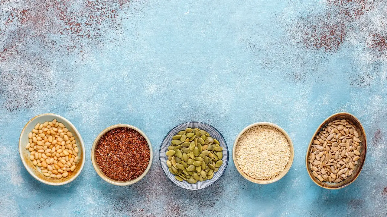 Semi che sgonfiano la pancia: ecco quali aggiungere ogni giorno a colazione Semi che sgonfiano la pancia: ecco quali aggiungere ogni giorno a colazione