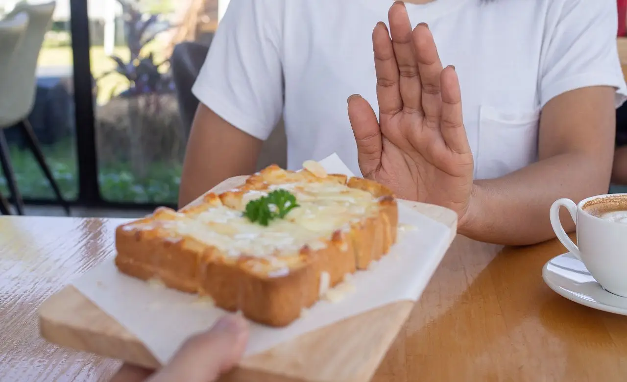 Allergie alimentari: sintomi meno noti e quando consultare uno specialista Allergie alimentari: sintomi meno noti e quando consultare uno specialista