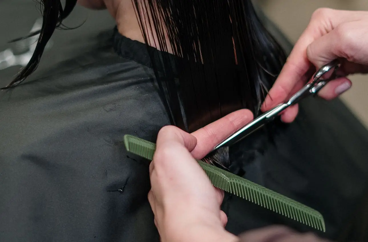 4 tagli di capelli per un aspetto più giovane ed elegante dopo i 30 anni 4 tagli di capelli per un aspetto più giovane ed elegante dopo i 30 anni