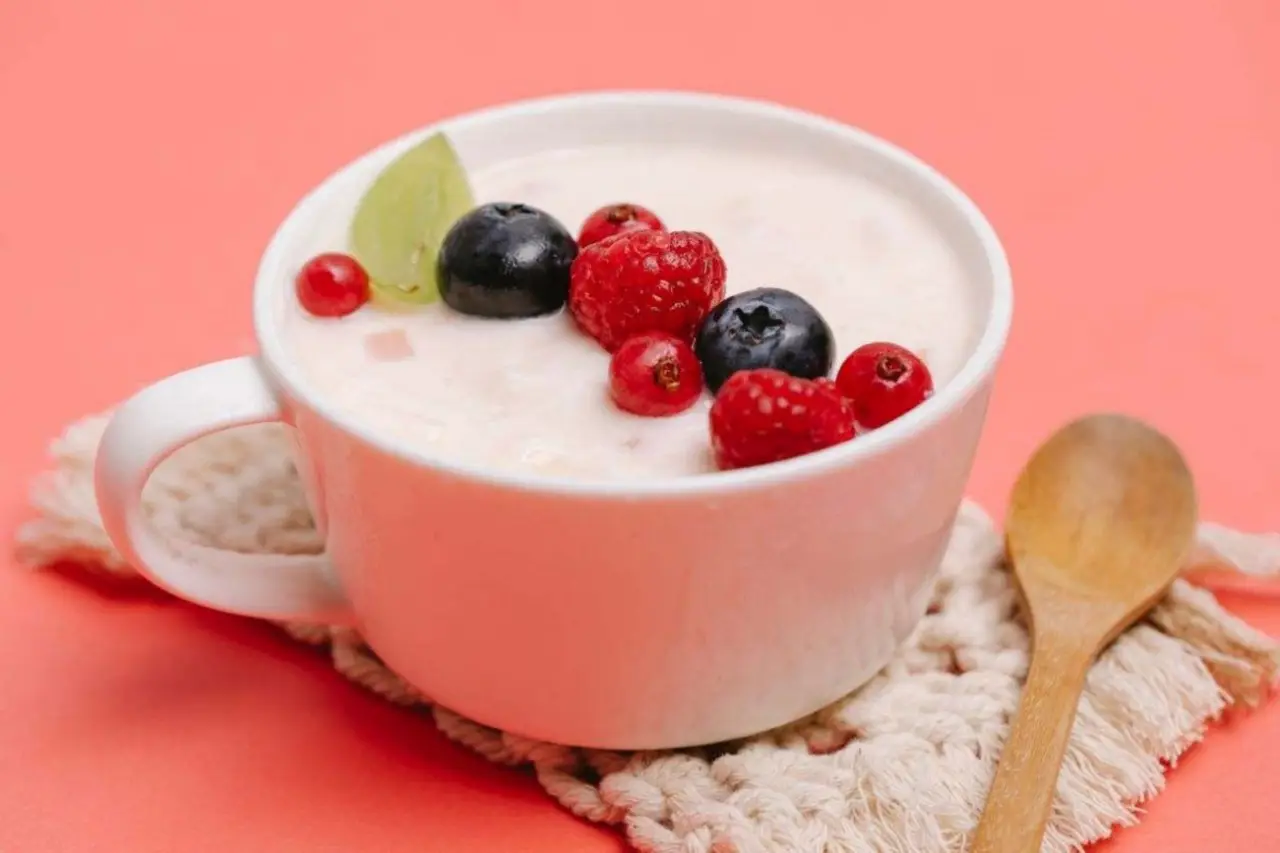 Glicemia alta al mattino: cosa mangiare a colazione secondo i diabetologi Glicemia alta al mattino: cosa mangiare a colazione secondo i diabetologi