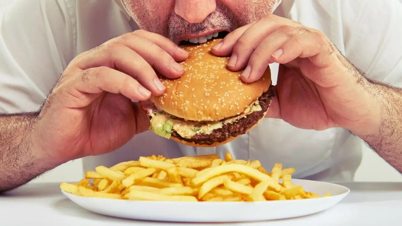 Il segreto per un intestino felice? Ecco cosa mangiare ogni giorno Il segreto per un intestino felice? Ecco cosa mangiare ogni giorno