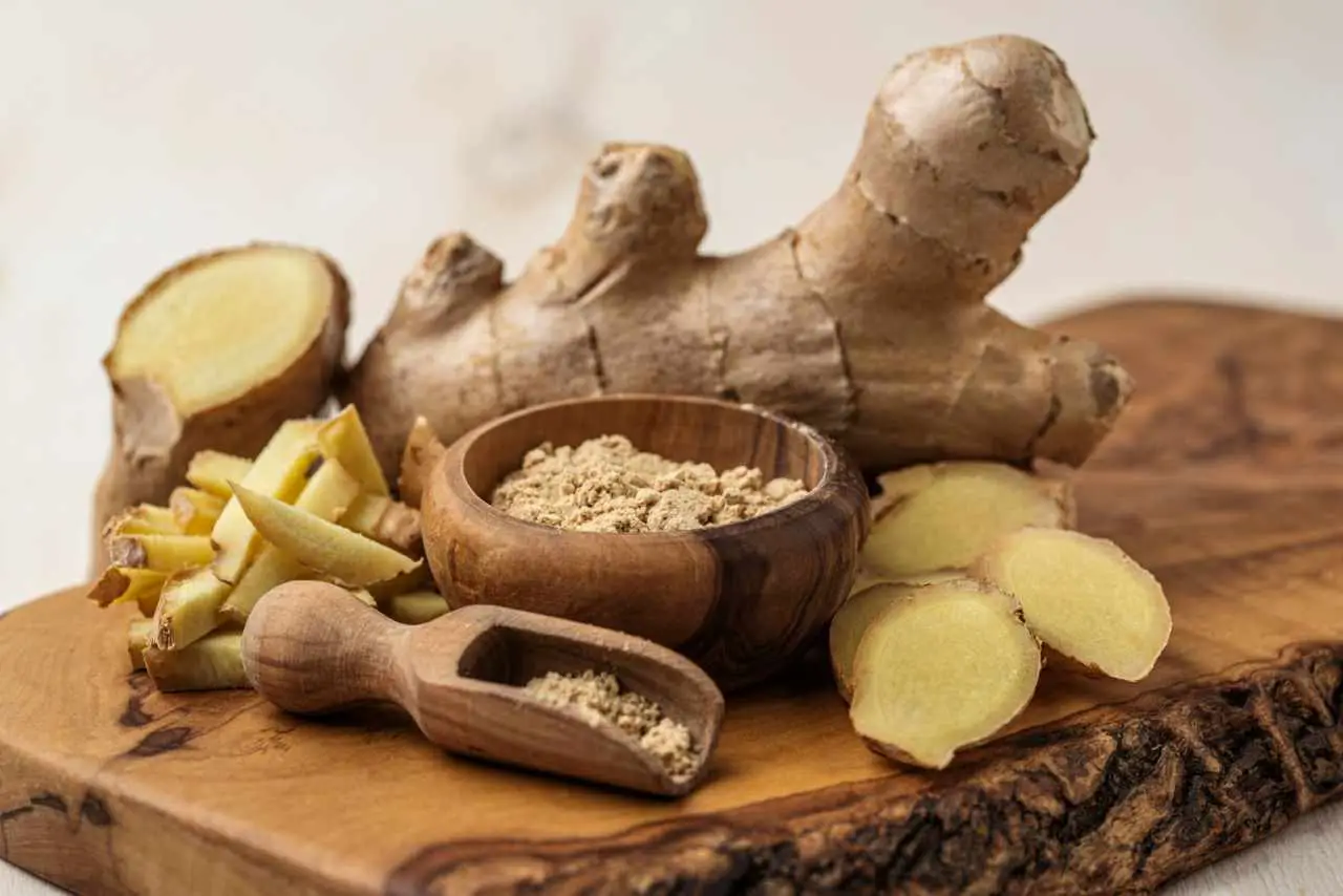 Acqua aromatizzata con zenzero: la ricetta per sostenere il sistema immunitario nelle sere fredde Acqua aromatizzata con zenzero: la ricetta per sostenere il sistema immunitario nelle sere fredde