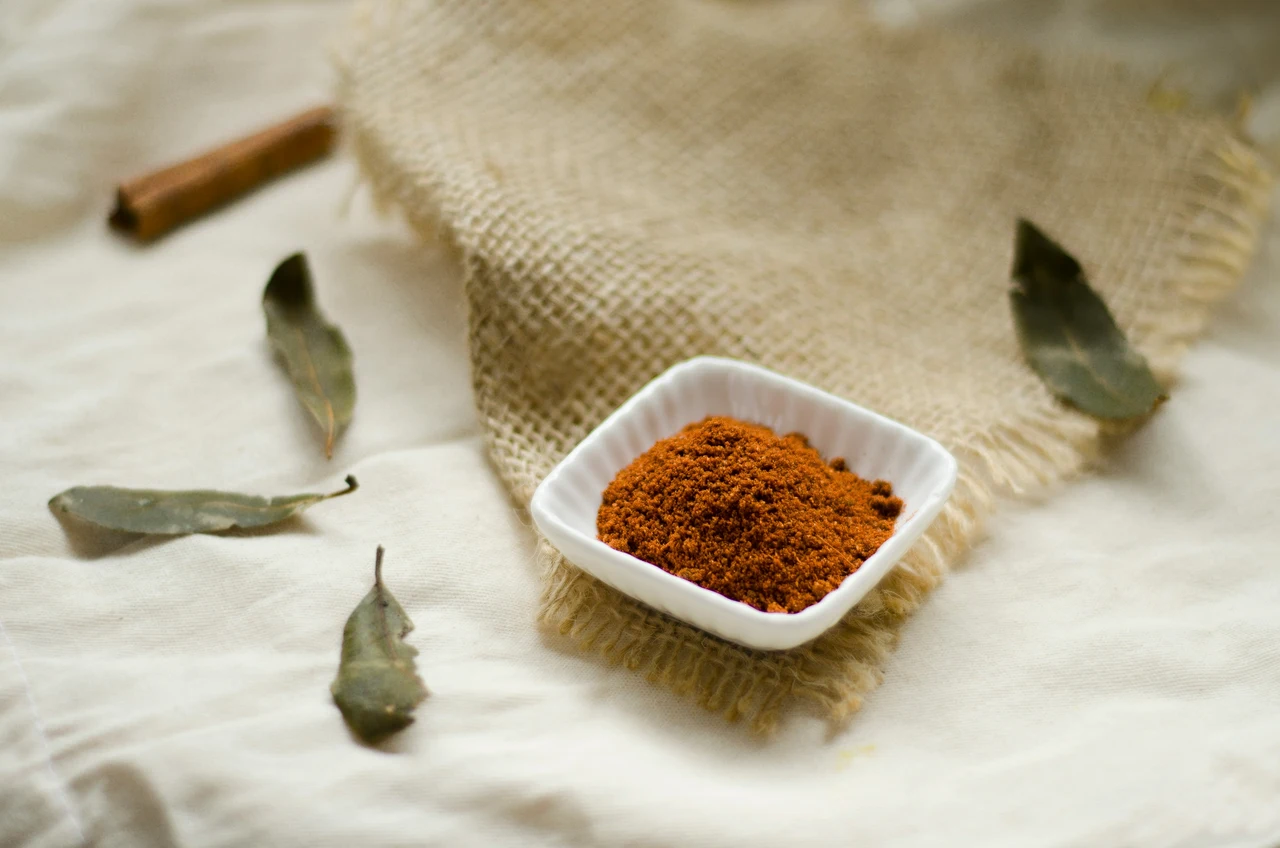 Bevanda a base di curcuma: perché può aiutare la salute articolare secondo il fitoterapeuta Bevanda a base di curcuma: perché può aiutare la salute articolare secondo il fitoterapeuta