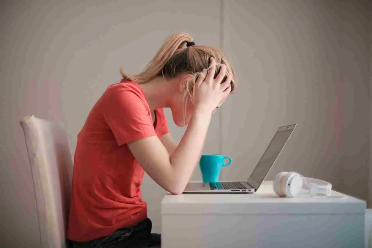 Rituali serali per ridurre lo stress e favorire il benessere psicofisico Rituali serali per ridurre lo stress e favorire il benessere psicofisico
